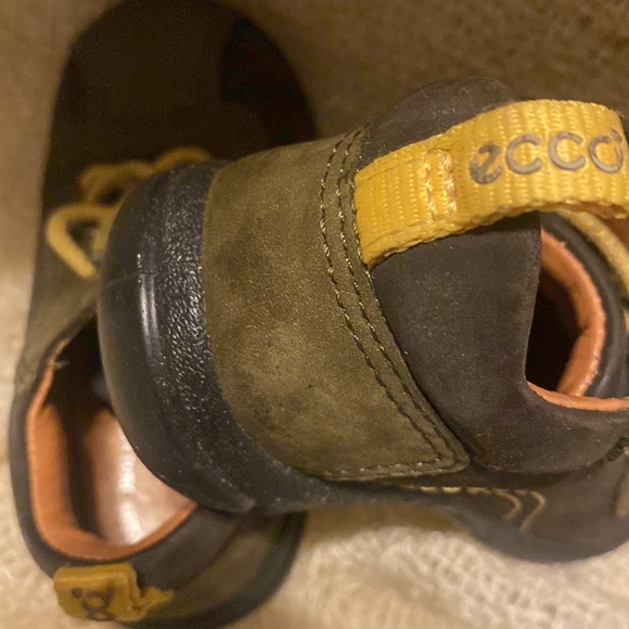 Ecco Baby Walkers - Picture 4 of 8